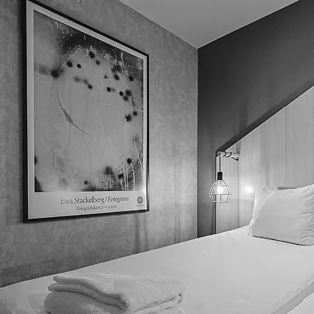 Hotel With Urban Deli-2